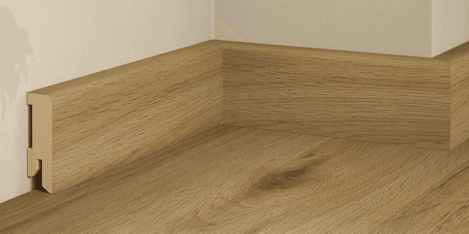 Anbringen von Sockelleisten/Teppichkanten (Pro Laufmeter)